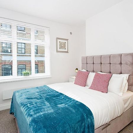 F4 Greek Street By City Living London Bagian luar foto